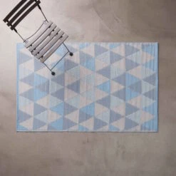 COLOUR CLASH In- & Outdoorteppich Dreiecke L 180 X B 120cm -Butlers 10219372 3