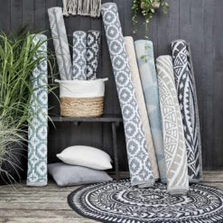 COLOUR CLASH In- & Outdoorteppich Dreiecke L 180 X B 120cm -Butlers 10219372 5