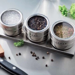 SPICE GUYS Magnetfeld Mit 3 Gewürzdosen 16 SPICE GUYS Magnetfeld Mit 3 Gewürzdosen -Butlers 10220939 6