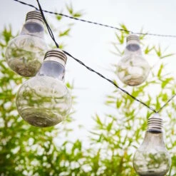 SUNLIGHT Lichterkette Solar Mit 10 Glühbirnen 18 SUNLIGHT Lichterkette Solar Mit 10 Glühbirnen -Butlers 10222028 1 f3ece8c2 87bb 4aff b75d 84956d4984e4