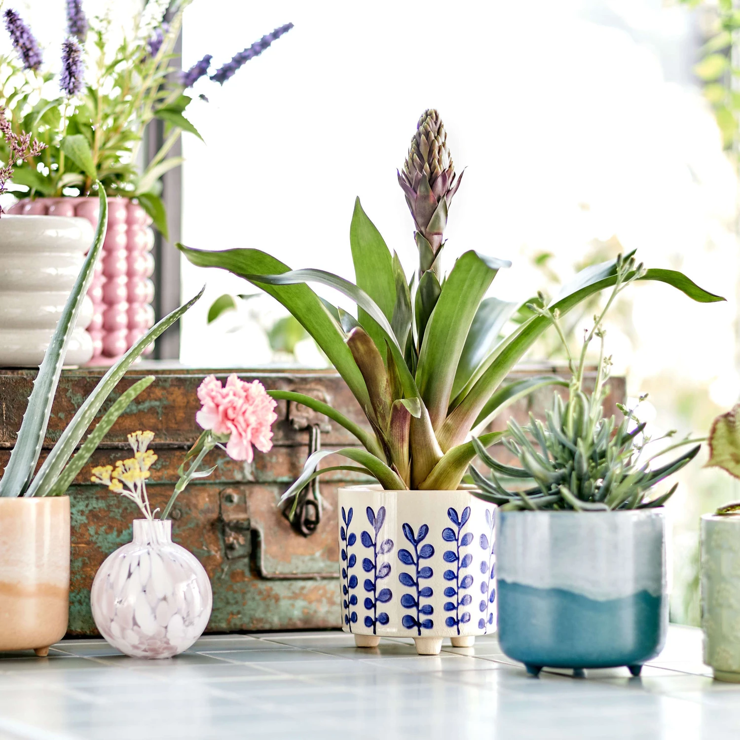 TIDE Blumentopf Mit Füßen Ø14cm 4 TIDE Blumentopf Mit Füßen Ø14cm – Bild 2