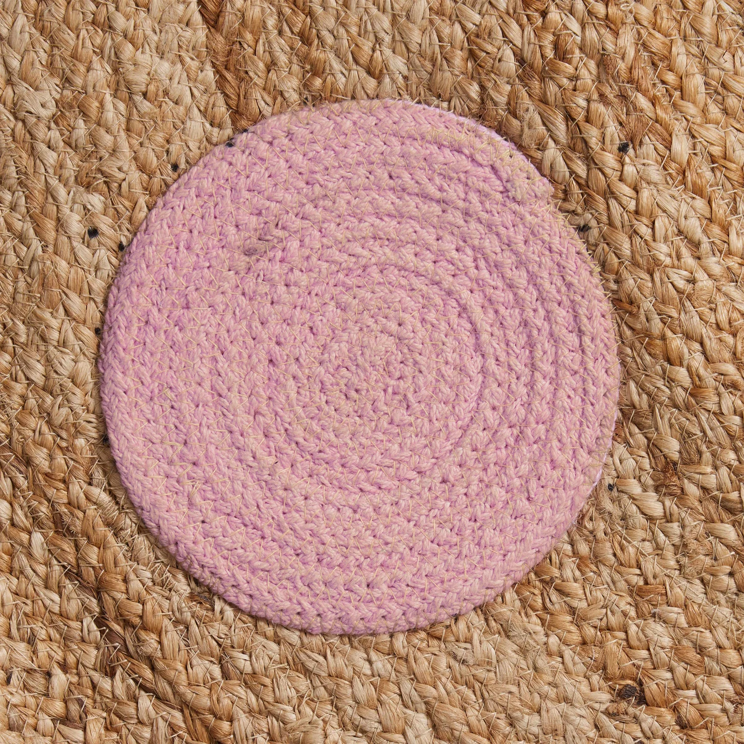 TINY TOWNHanf-Teppich Bär Ø110cm 8 TINY TOWNHanf-Teppich Bär Ø110cm – Bild 6