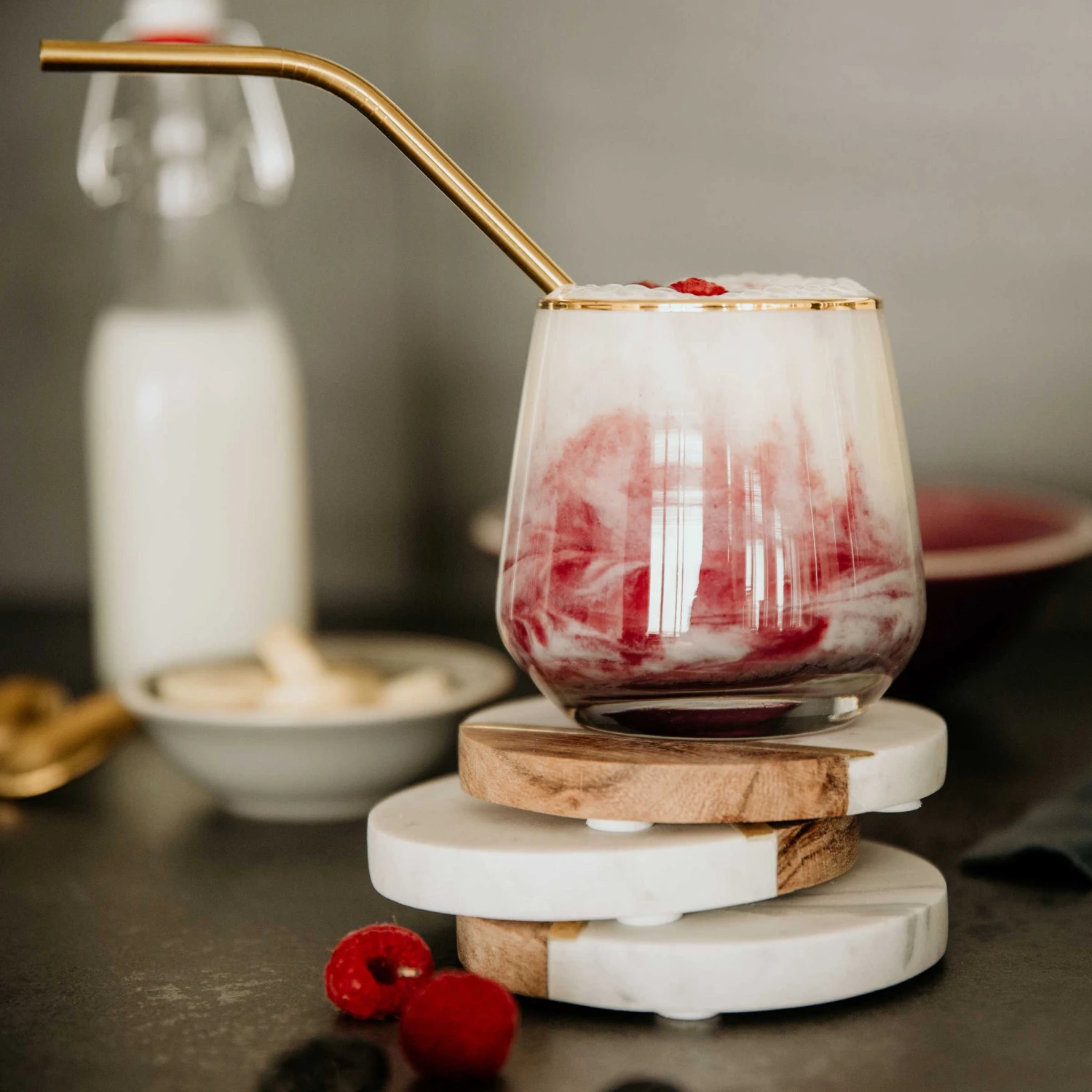 MARBLE KITCHEN 4x Untersetzer Mit Goldstreifen Ø10cm 4 MARBLE KITCHEN 4x Untersetzer Mit Goldstreifen Ø10cm – Bild 2